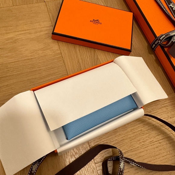 HERMES Epsom Calvi Duo Card Case in Celeste - Picture 10 of 12